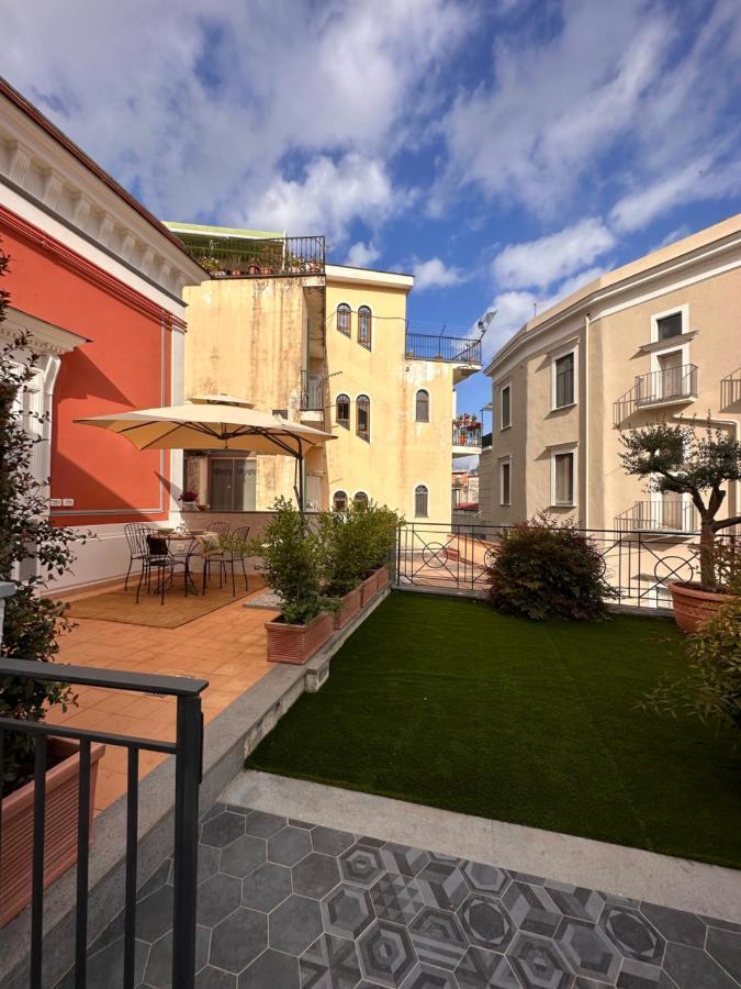 Zara Palace - Tasso Scafati Exteriér fotografie